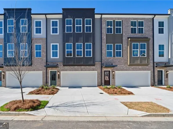2676 Creek View Ter, Atlanta, GA 30318