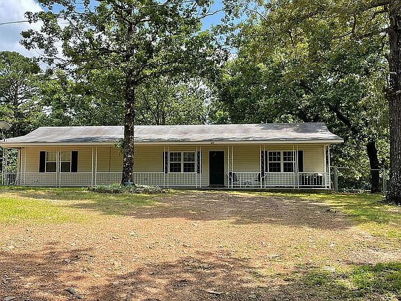 2nd image of 1021 Caddo Dr