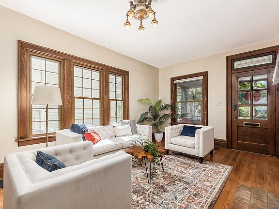 5th image of 1814 W 1st Ave