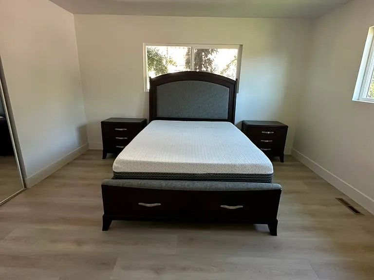 5550 Encina Dr — Photo 3