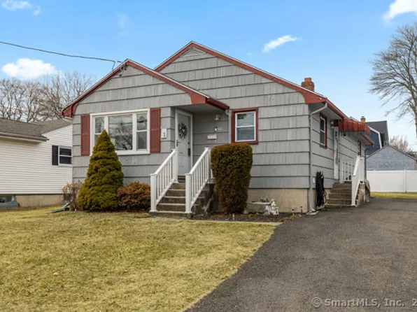 90 Hollywood Avenue, Stratford, CT 06614