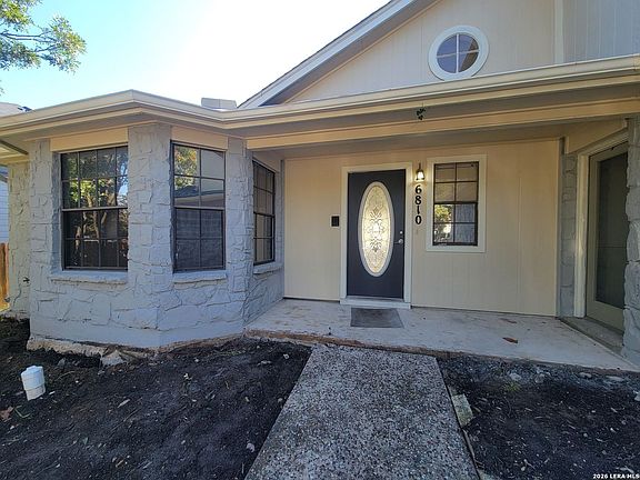 3rd image of 6810 Raintree Path