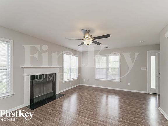 3rd image of 104 Arbor Ridge Rd