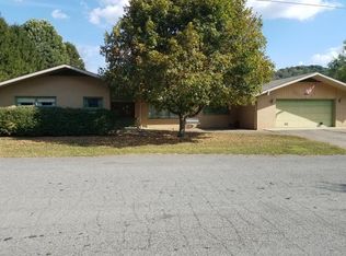 262 Hickory St, Grafton, WV 26354