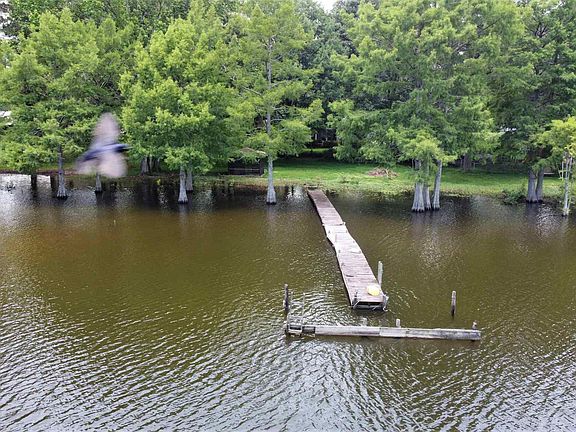 5th image of 126 Lakeview Dr