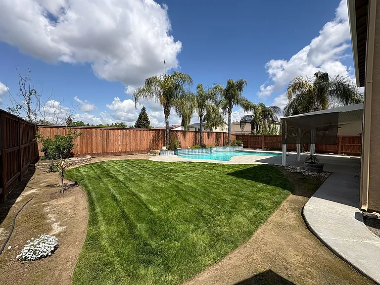 5928 W Whitley Ave — Photo 50