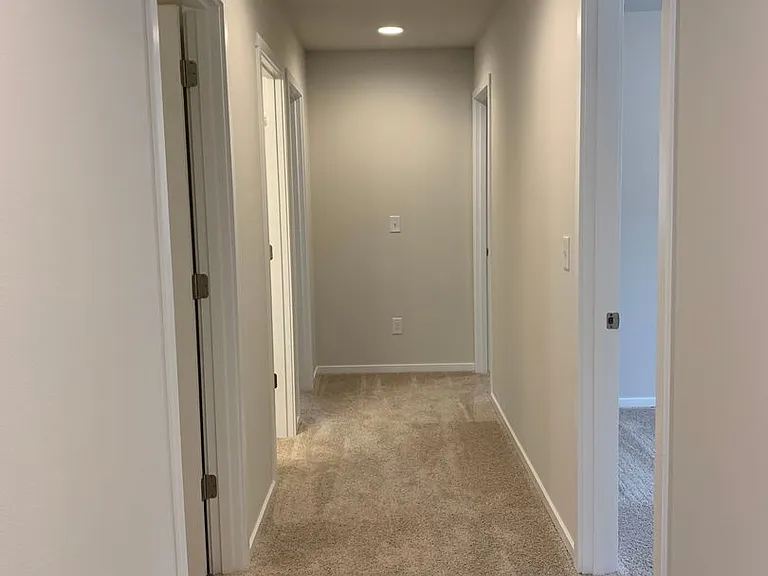 537 NE 138th Pl — Photo 16