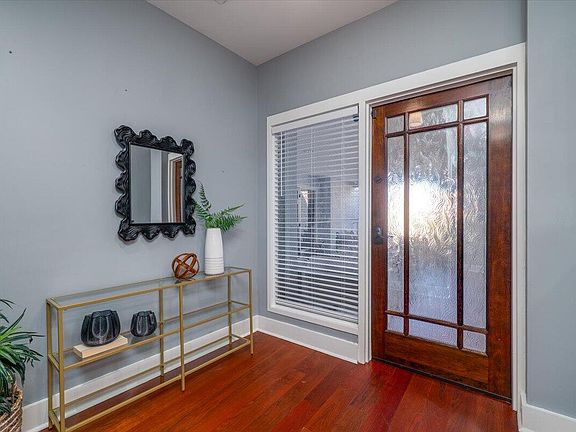 5th image of 182 E Bay St #303