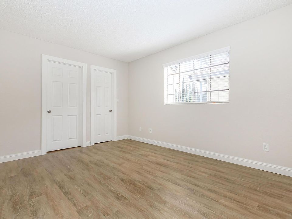 1st image of 945 Hollister St APT 5