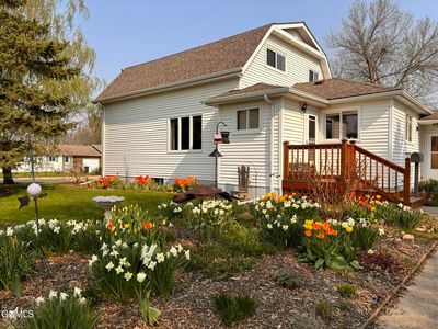 1183 4th St S, Carrington, ND, 58421