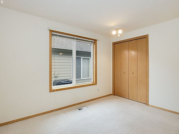 5th image of 2908 SE 161st Ave