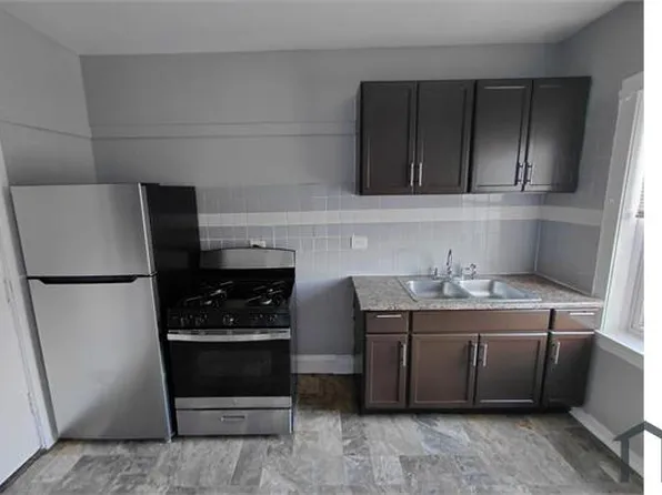 7030 S Cregier Ave APT 3A, Chicago, IL 60649