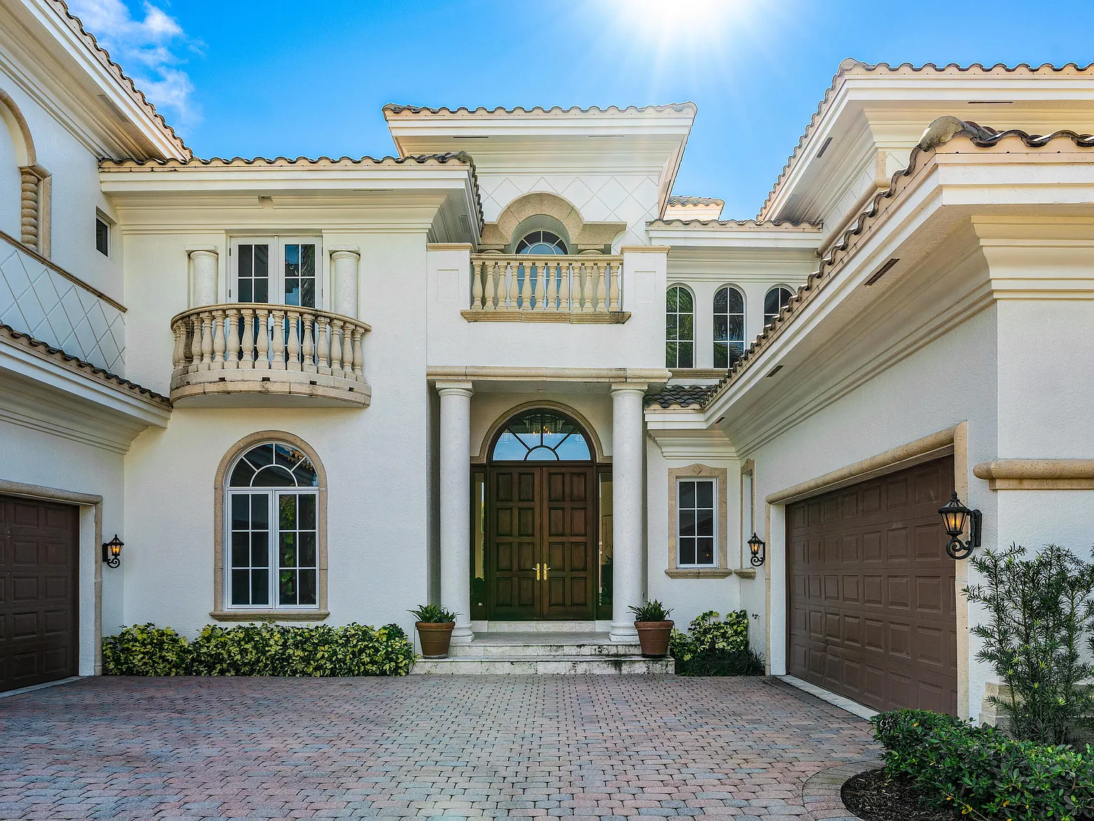 6 bed, 9.0 bath, 8077 sqft, $42,500 — Photo 4