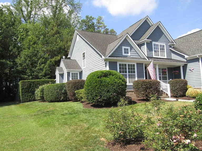 2084 Kittridge Dr — Photo 3