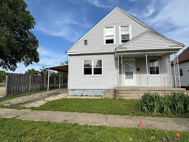 422 N Klein St — Photo 1