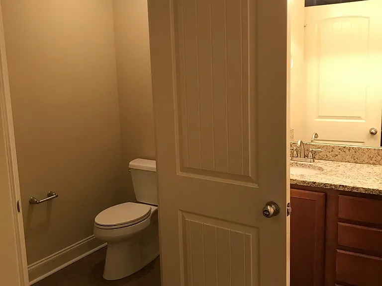 2418 Churchill Cir — Photo 9