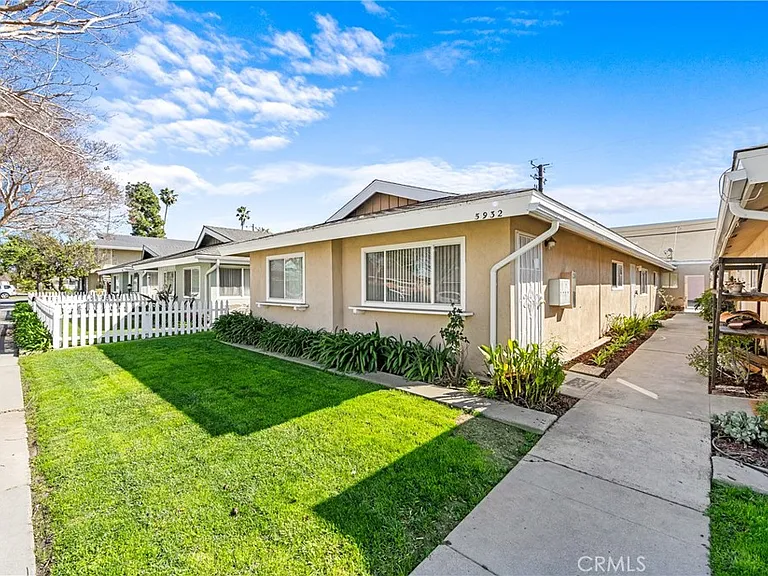 5932 Santa Barbara Ave E #B — Photo 2