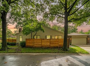 12863 Cambridge Ter, Leawood, KS 66209