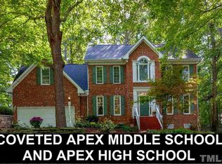 1004 S Wellonsburg Pl, Apex, NC 27502