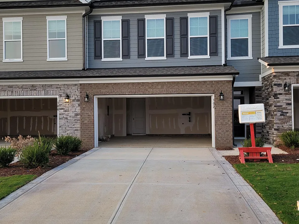 302 Kephart Way