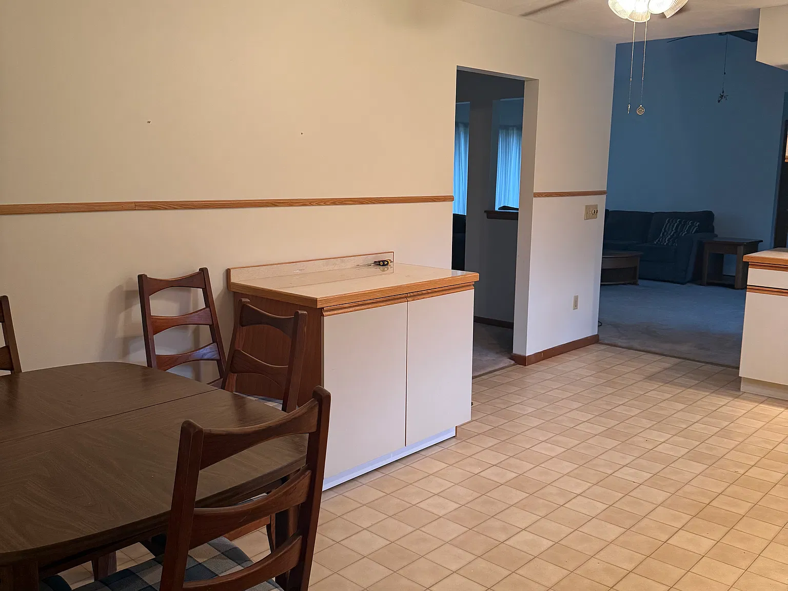 3 bed, 2.5 bath, 1392 sqft, $2,400 — Photo 4