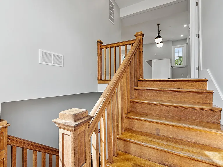 80 South St #6 — Photo 9