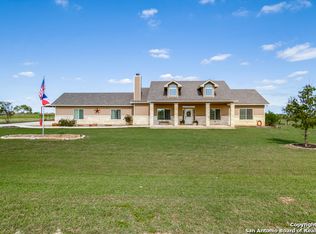 176 Gentle Breeze, Floresville, TX 78114