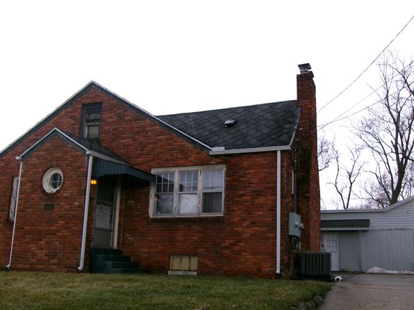 3052 S Center Rd, Burton, MI 48519