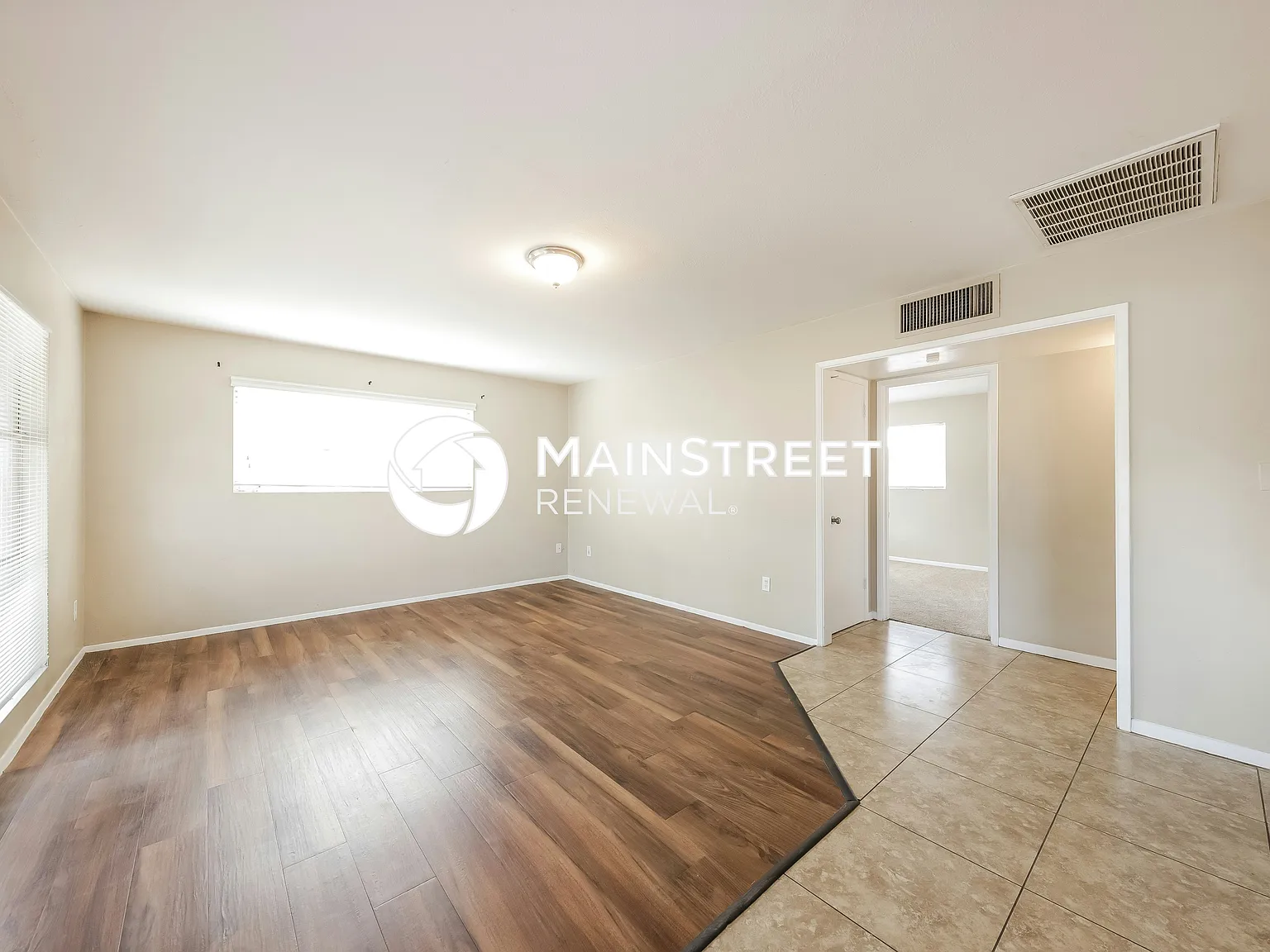 3315 W Elm St — Photo 3