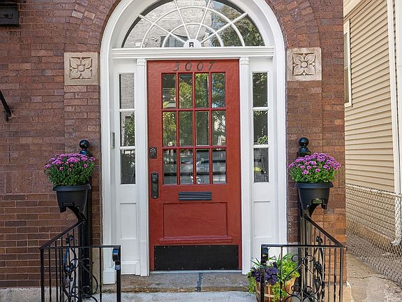 2nd image of 3007 W Lyndale St