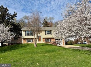 4501 Lantern Pl, Alexandria, VA 22306