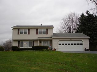 4394 Ontario Center Rd, Walworth, NY 14568