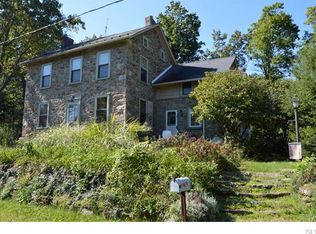 65 Stouts Valley Rd, Easton, PA 18042