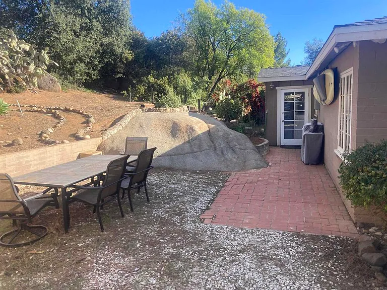 14946 Fruitvale Rd — Photo 16