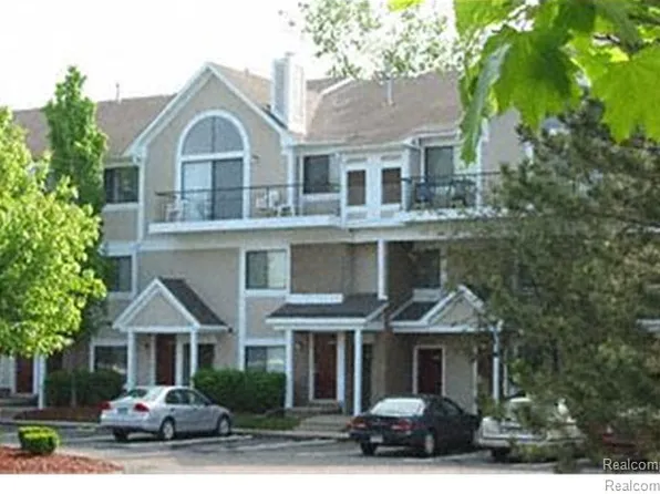 26633 W Carnegie Park Dr #1, Southfield, MI 48034