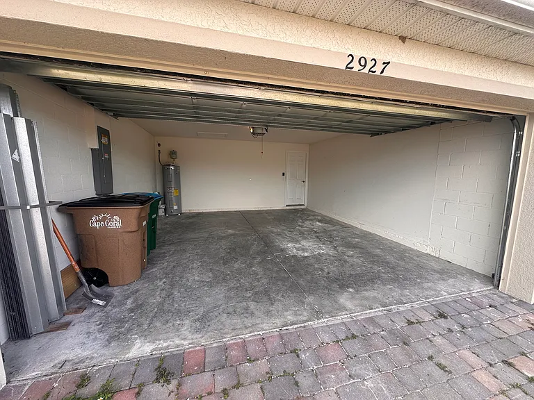 2927 NW 4th Pl — Photo 26