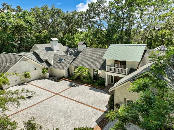 8 Royal Crest Dr, Hilton Head Island, SC 29928