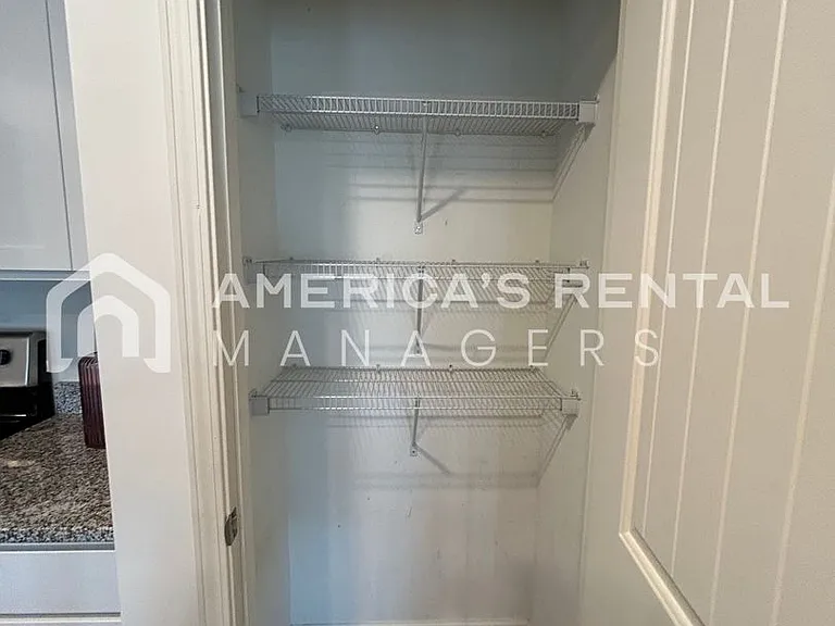 7213 Wilburton Ln — Photo 29