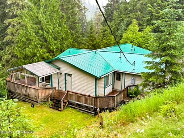 207 Charlie Brown St, Thorne Bay, AK 99919