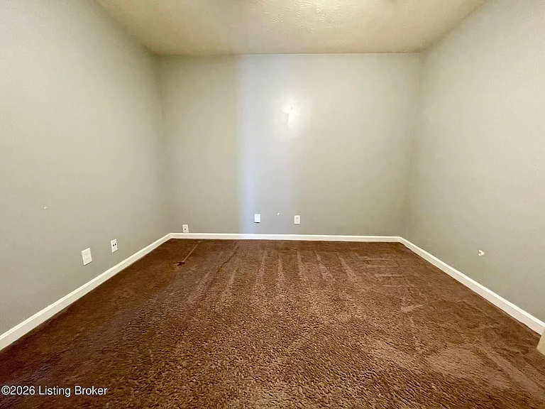 821 Commerce St — Photo 4