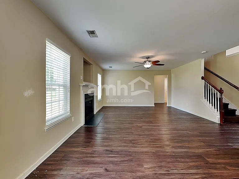 121 Mockernut Dr — Photo 8
