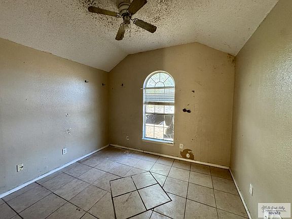 5th image of 349 Valle Alto Dr