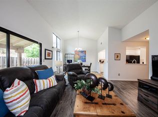 881 Valley Run, Hercules, CA 94547