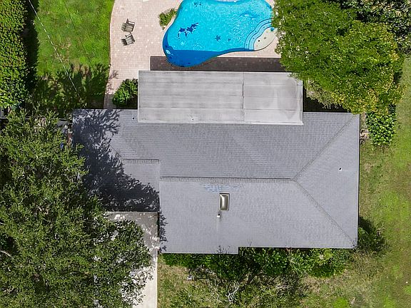3rd image of 19841 Hibiscus Dr