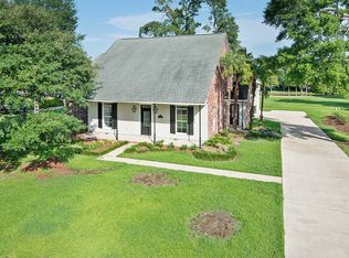 9034 Thistle Ridge Dr, Baton Rouge, LA 70809