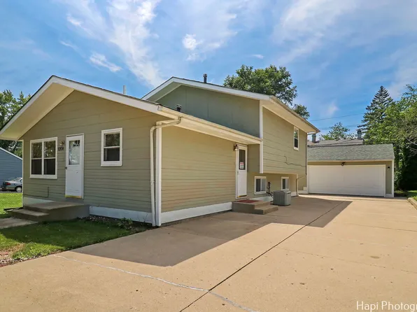 1208 Lotus Dr, Round Lake Beach, IL 60073