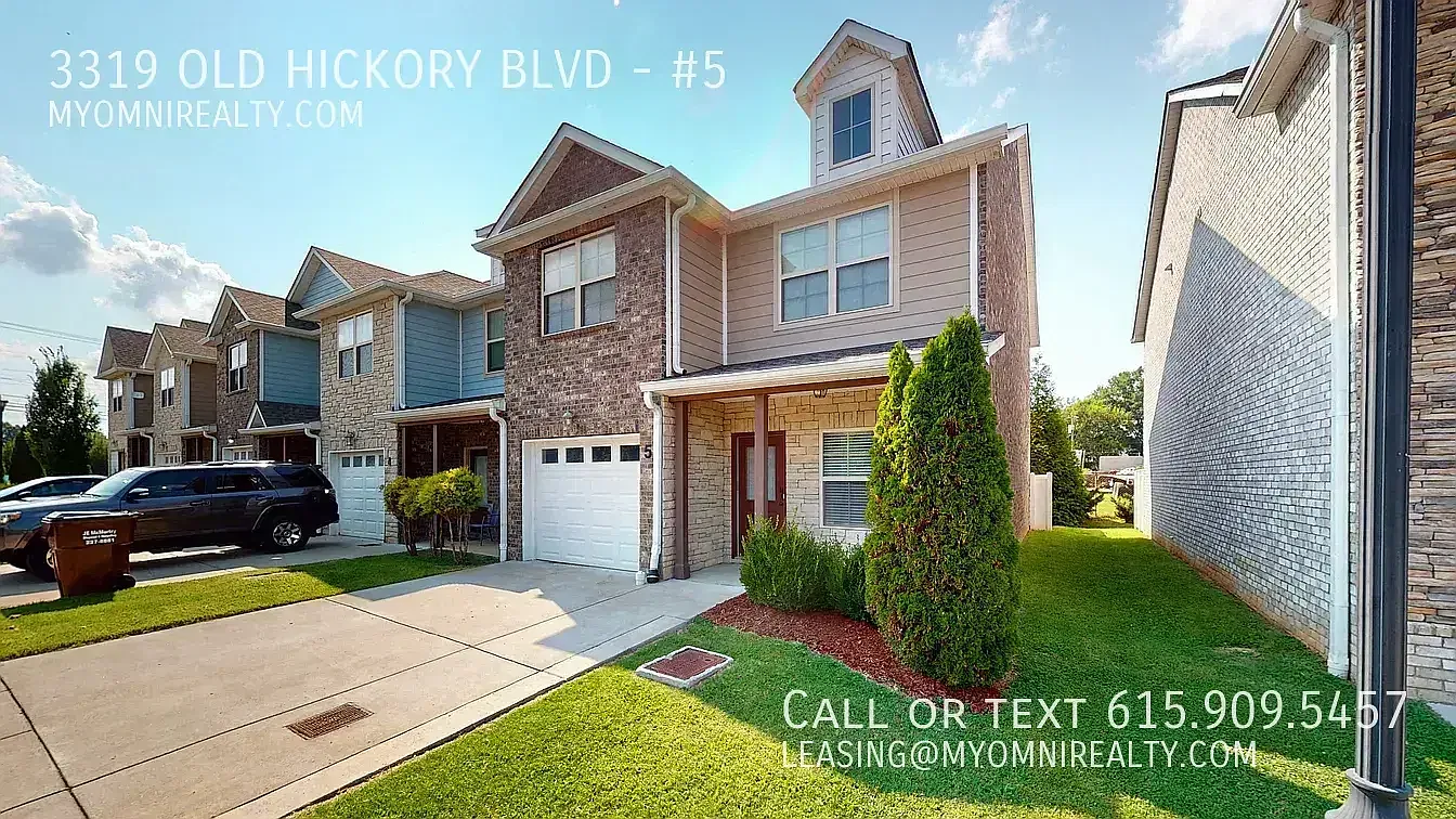 3 bed, 2.5 bath, 1642 sqft, $1,995 — Photo 1