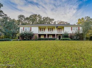111 Woodhaven Dr, Natchez, MS 39120