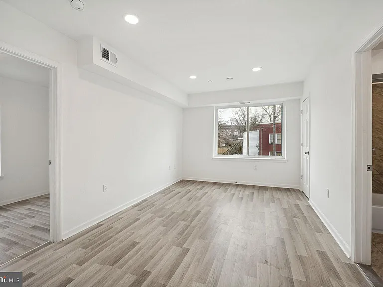 1642 16th St SE #3 — Photo 18