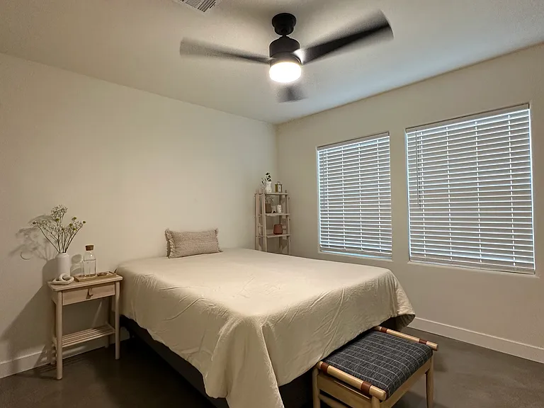 926 E Turney Ave — Photo 9